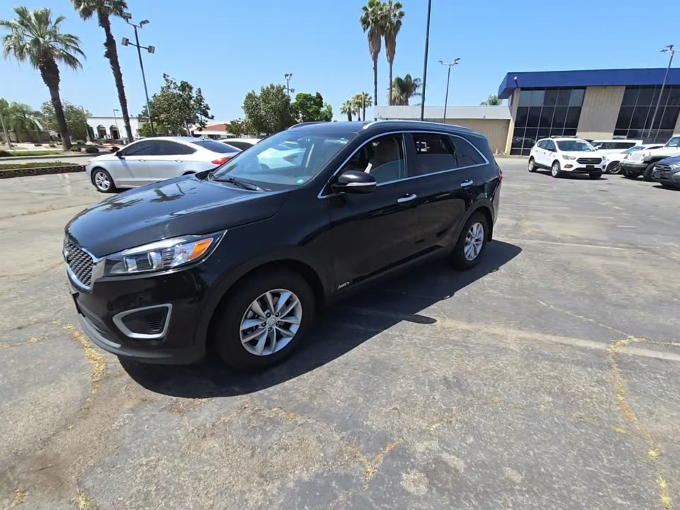 2017 Kia Sorento LX photo