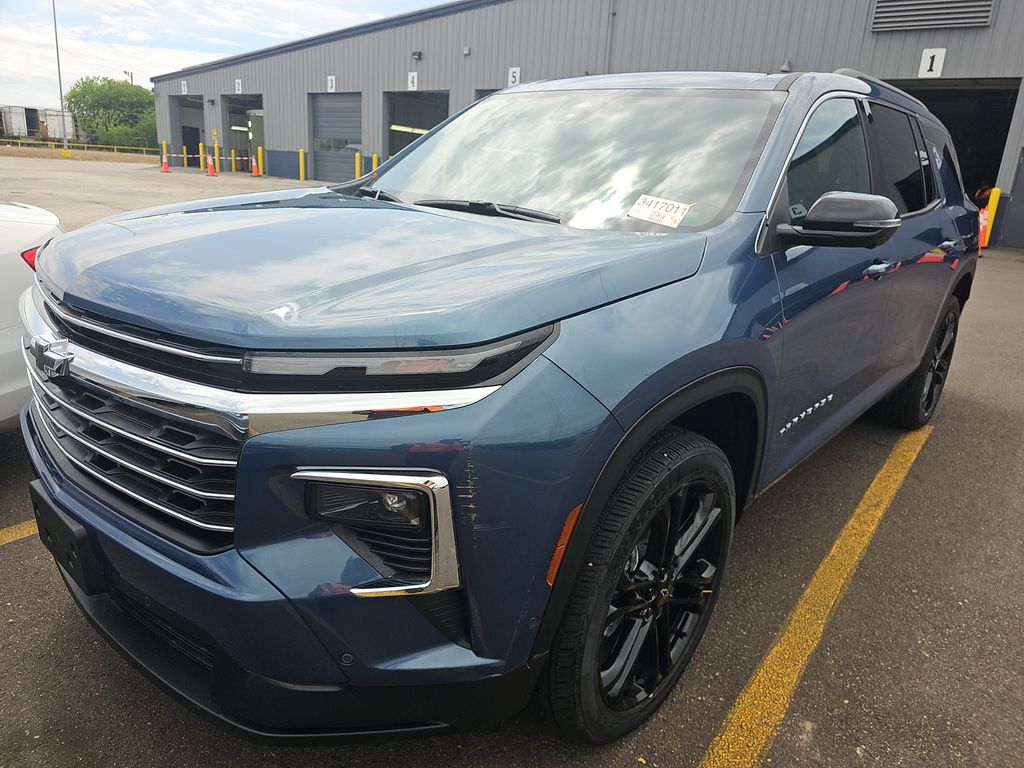 2026 Chevrolet Traverse FWD LT photo