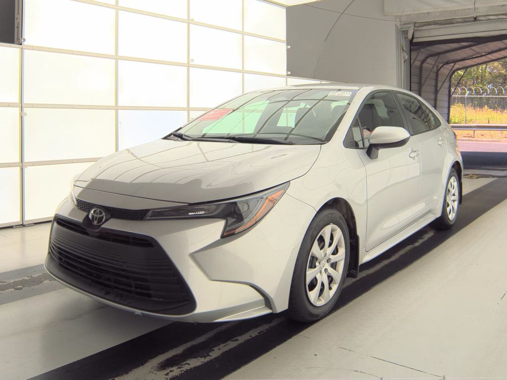 2026 Toyota Corolla LE photo