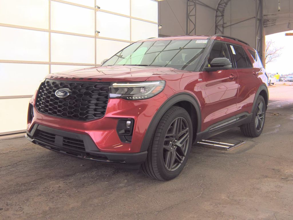 2025 Ford Explorer ST-Line photo
