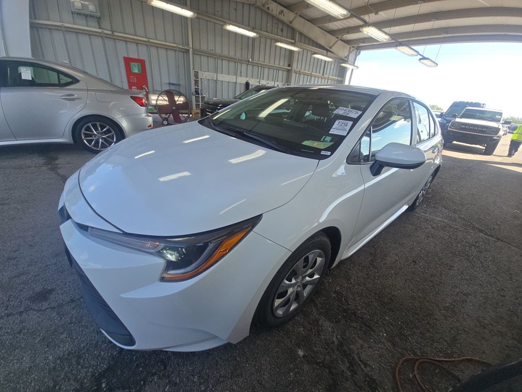 2026 Toyota Corolla LE photo