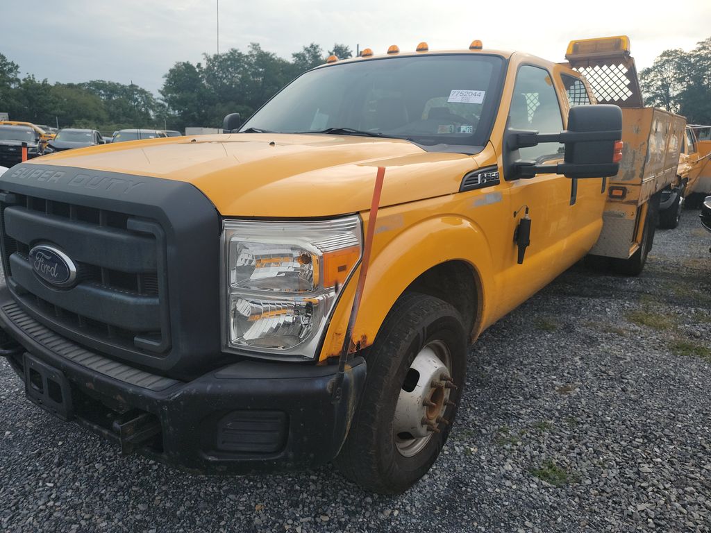 2012 Ford F-350 DRW XL photo