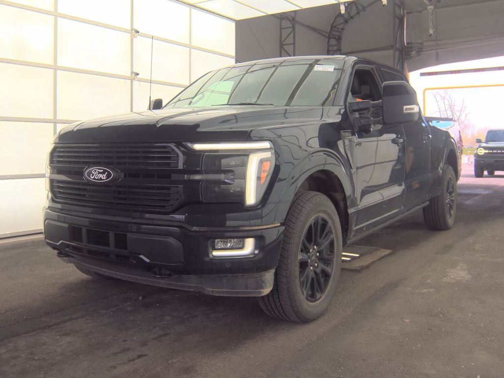2025 Ford F-150 Platinum photo