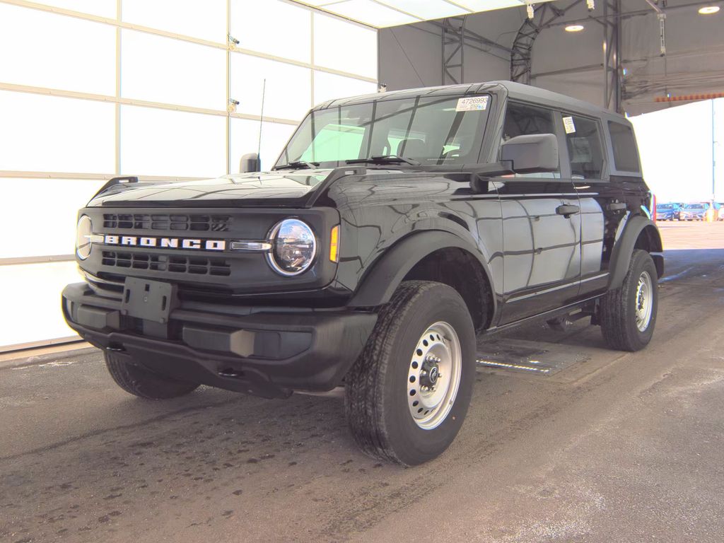 2025 Ford Bronco Base photo