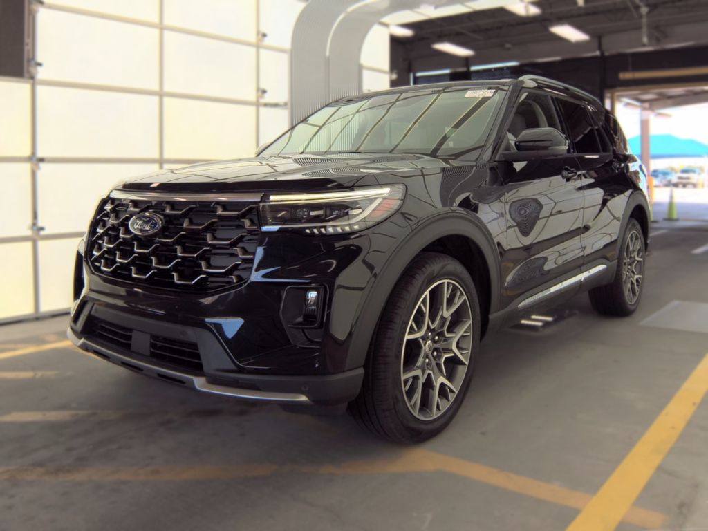 2025 Ford Explorer Platinum photo