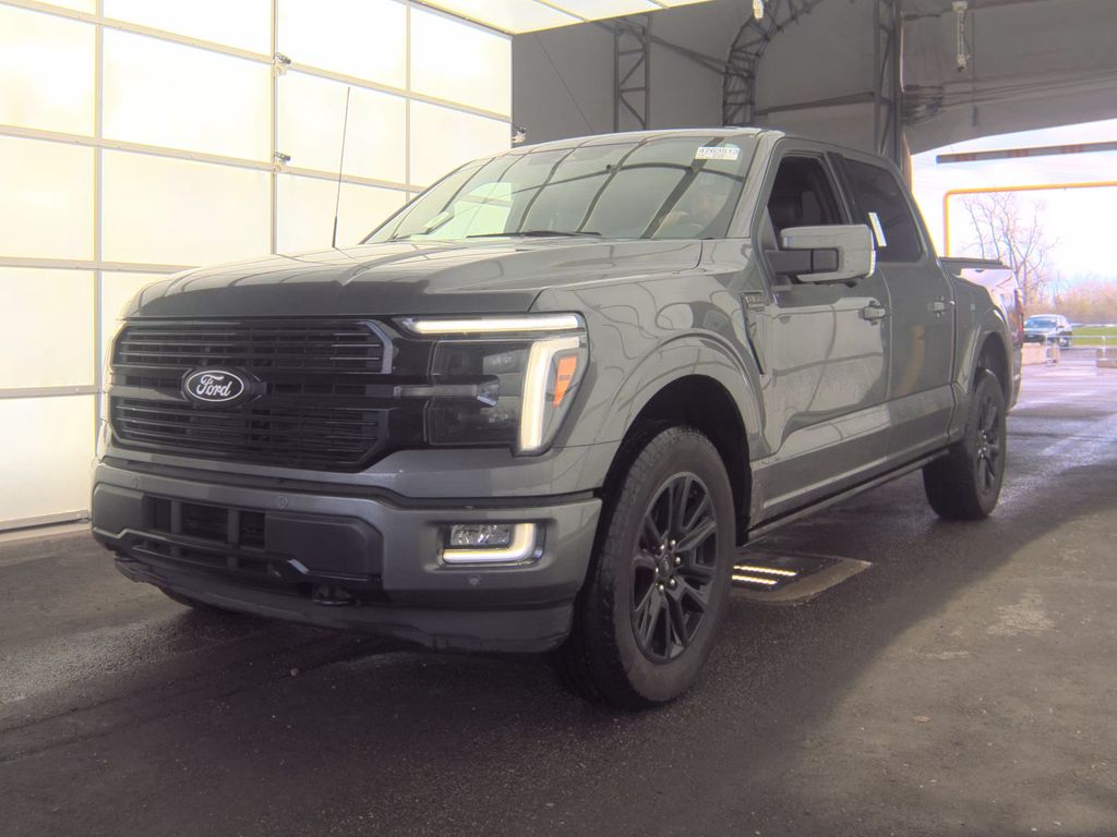 2025 Ford F-150 Platinum photo