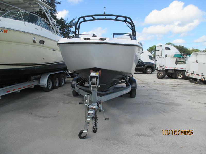 2023 Yamaha AR220 photo