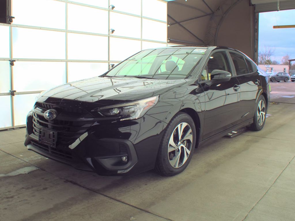 2025 Subaru Legacy Premium photo