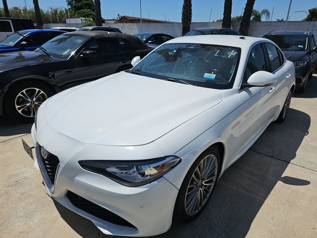 2017 Alfa Romeo Giulia TI photo