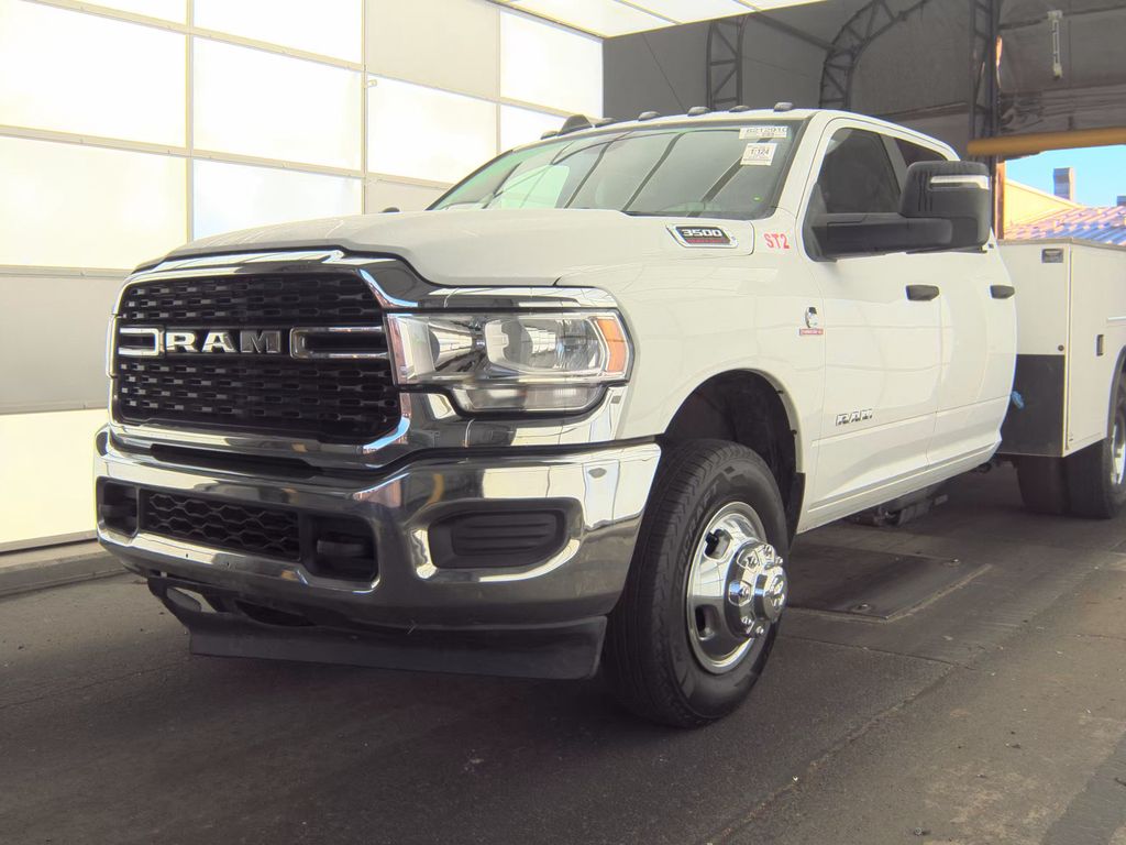 2024 Ram 3500 SLT photo