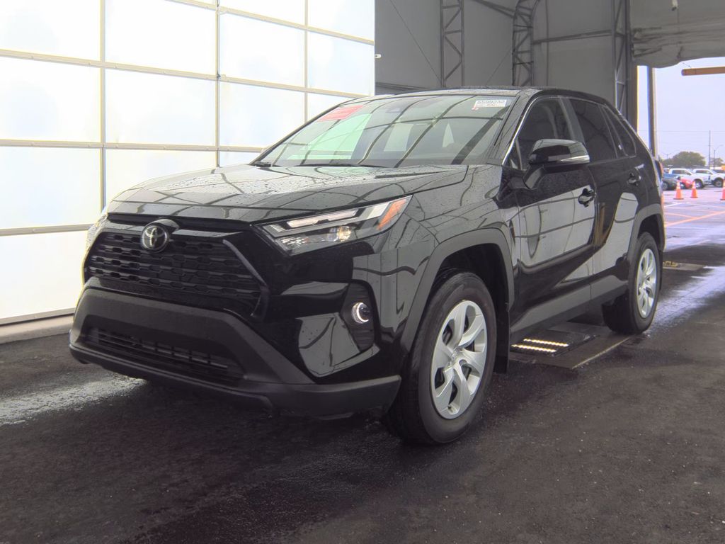 2025 Toyota RAV4 LE photo