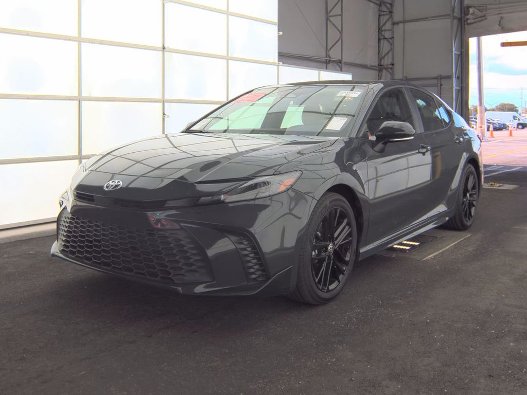 2025 Toyota Camry SE photo