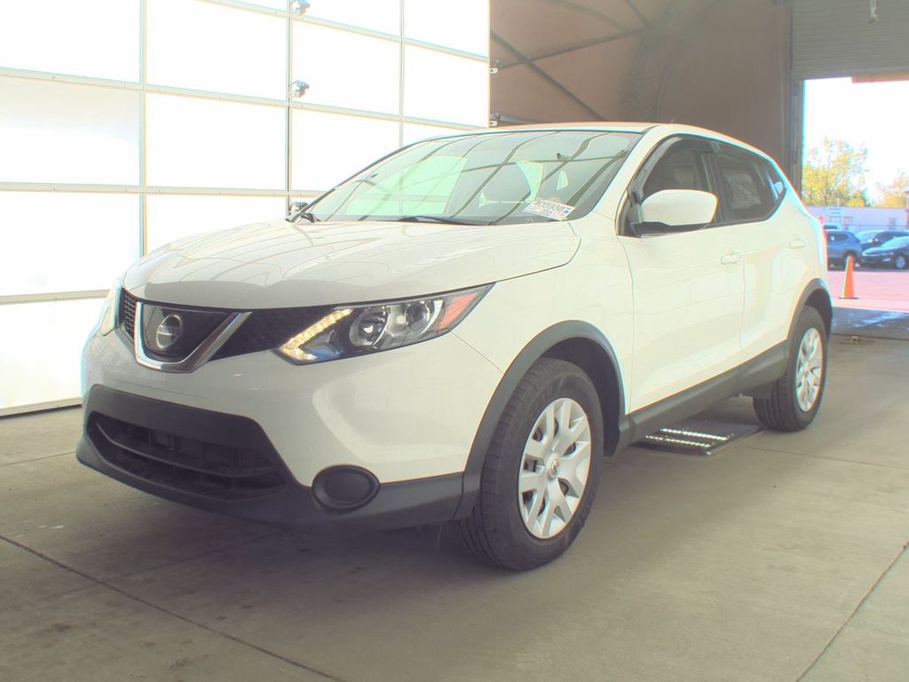 2019 Nissan Rogue S photo