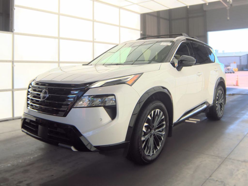 2025 Nissan Rogue Platinum photo