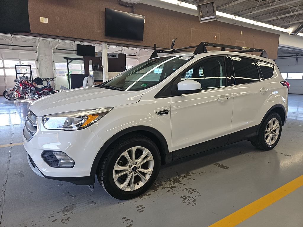 2019 Ford Escape SE photo