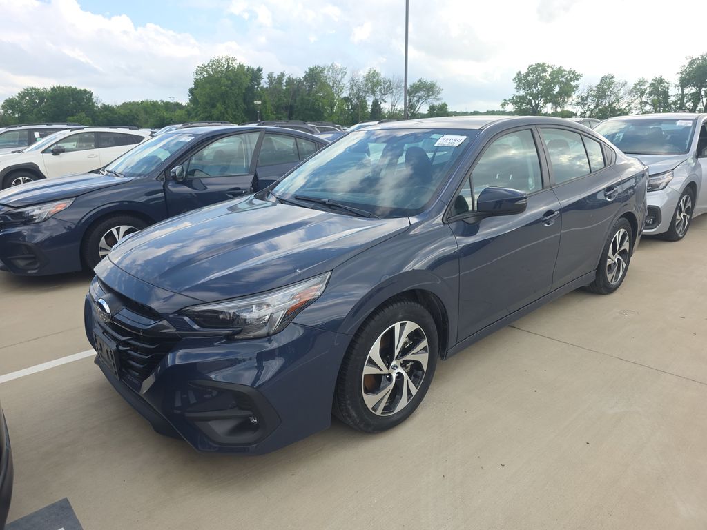 2025 Subaru Legacy Premium photo