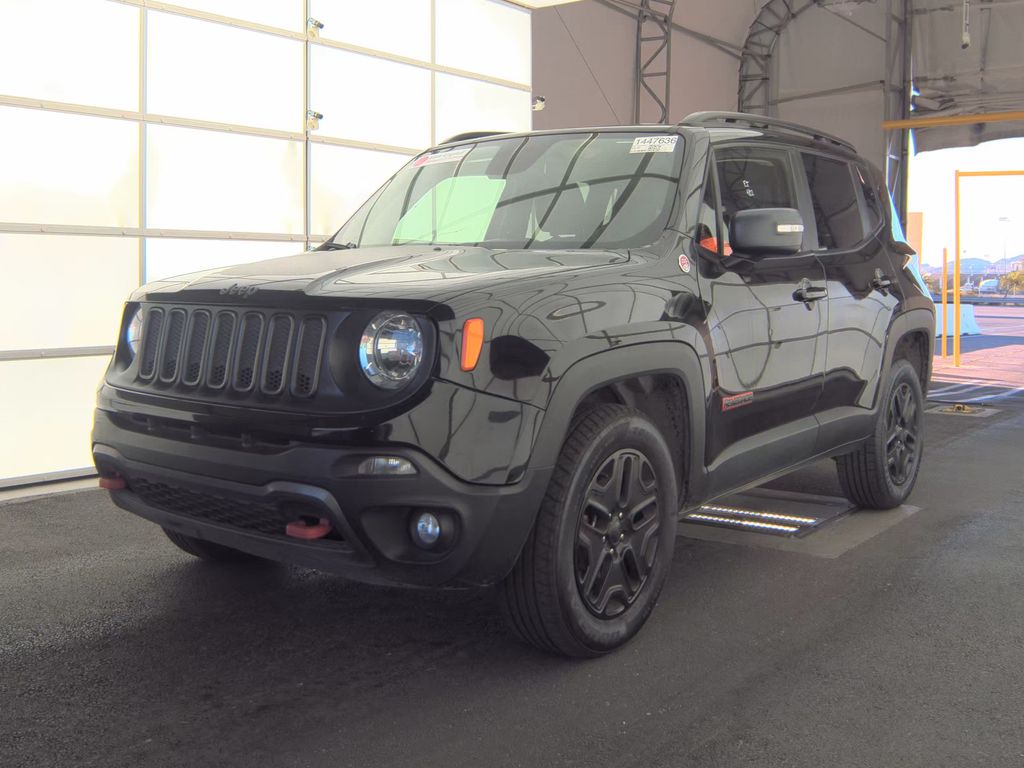 2018 Jeep Renegade Trailhawk photo