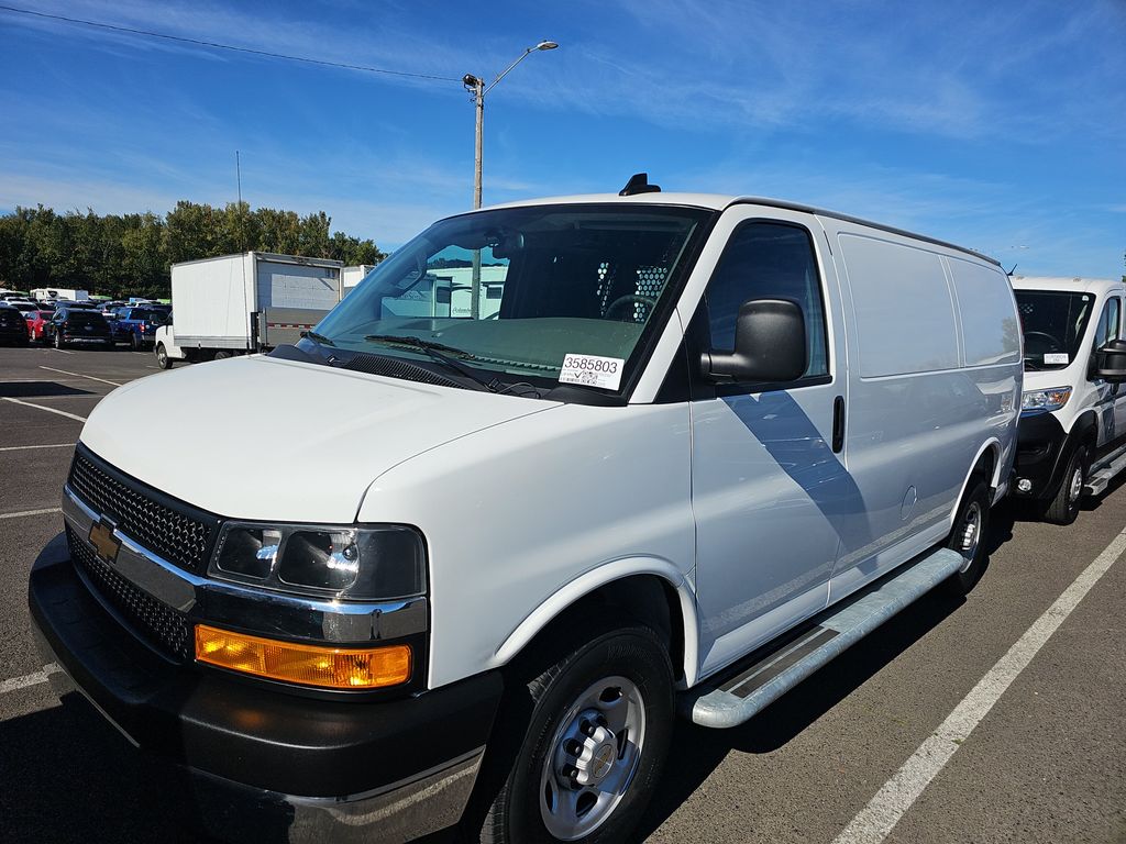 2025 Chevrolet G2500 Cargo photo