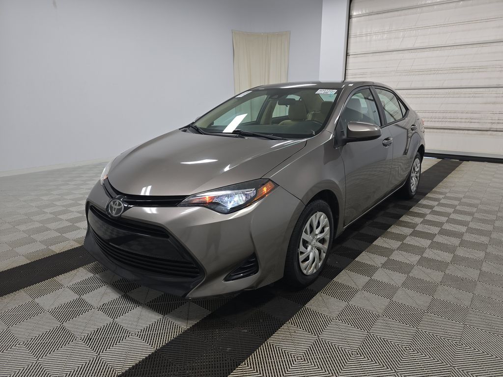 2017 Toyota Corolla LE photo