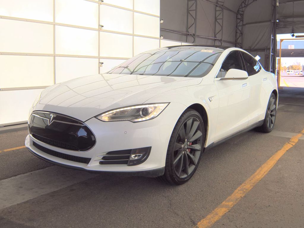 2014 Tesla Model S 85 photo