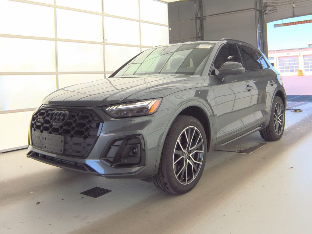 2022 Audi SQ5 Prestige photo