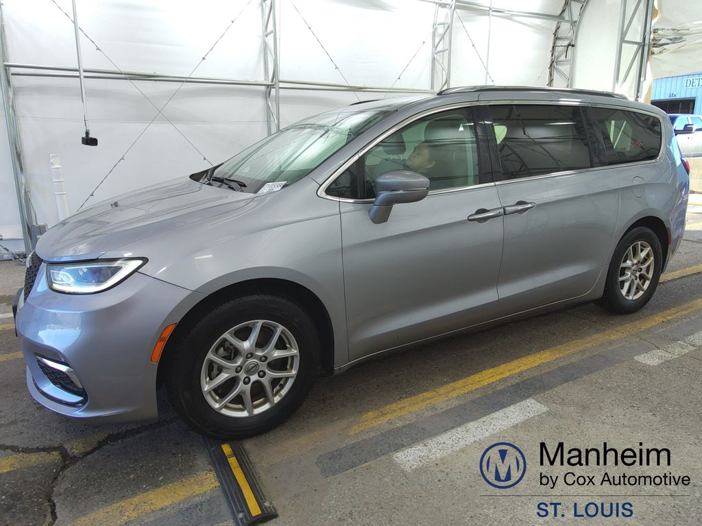 2021 Chrysler Pacifica Touring L photo