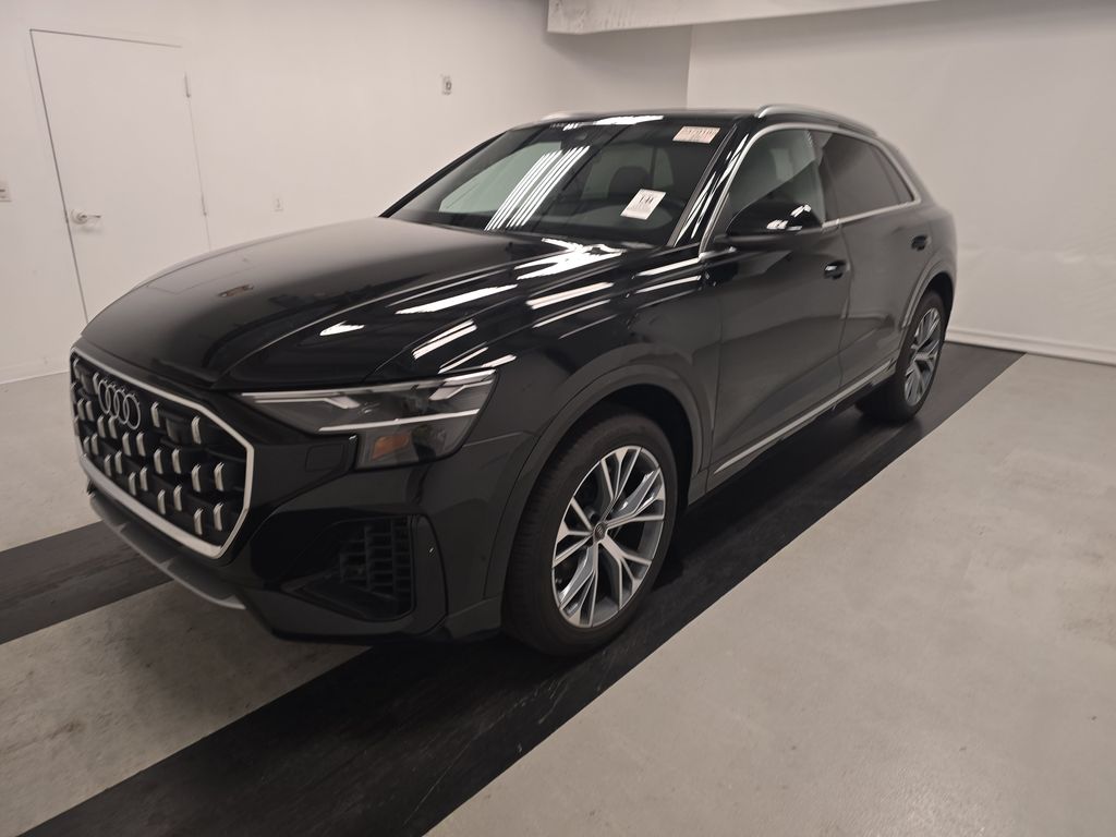 2025 Audi Q8 Premium photo