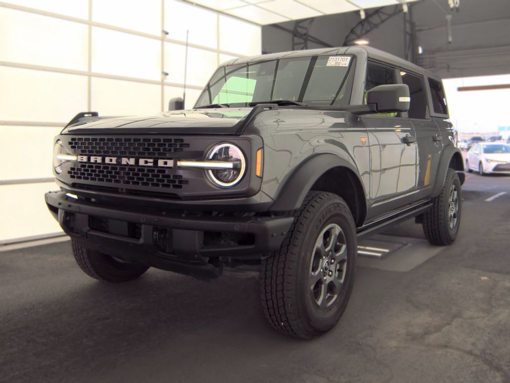 2021 Ford Bronco Badlands photo