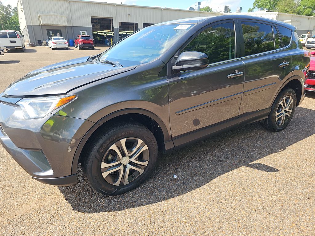 2018 Toyota RAV4 LE photo