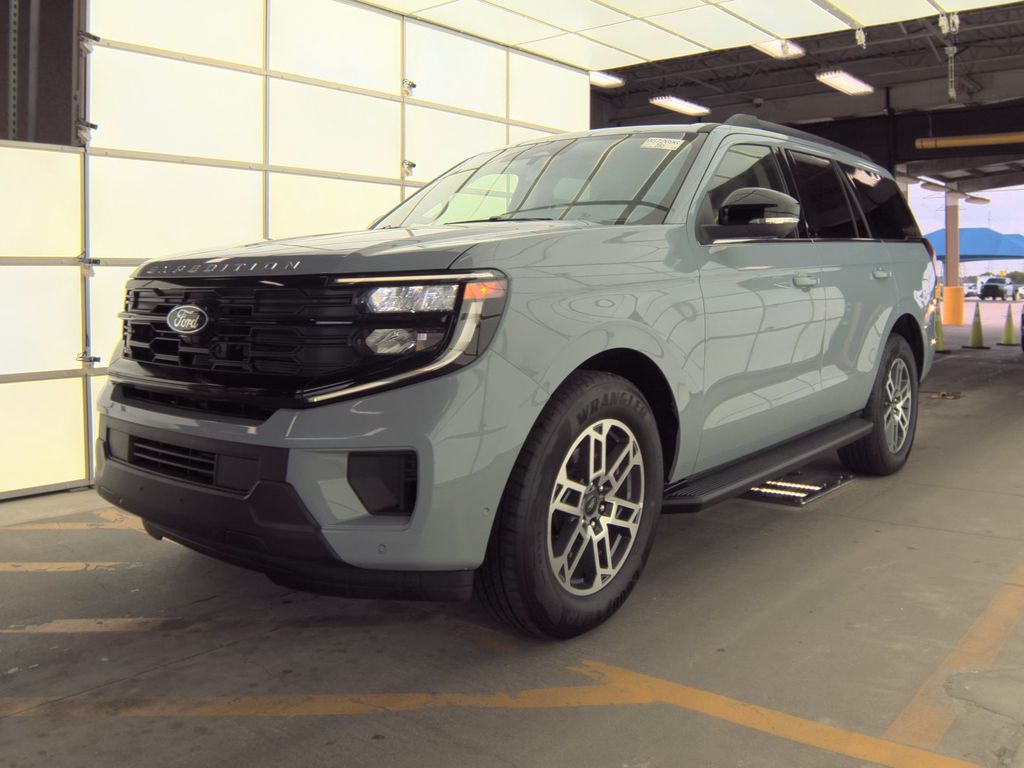 2025 Ford Expedition Active photo