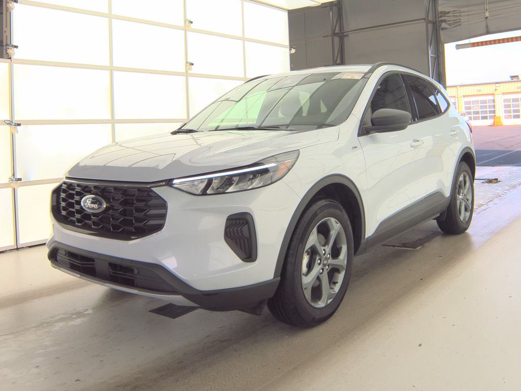 2025 Ford Escape ST-Line photo