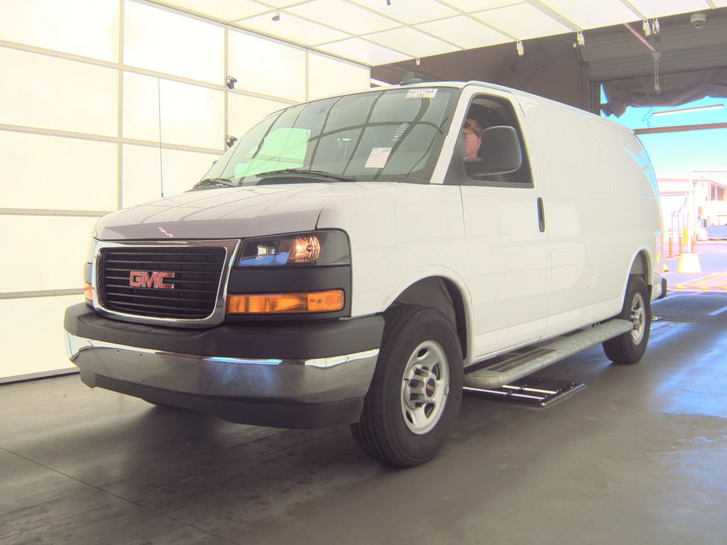 2025 GMC Savana 2500 photo