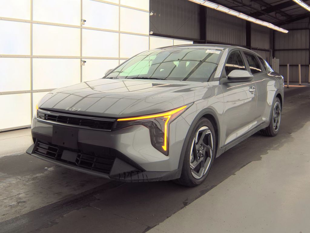 2025 Kia K4 EX photo