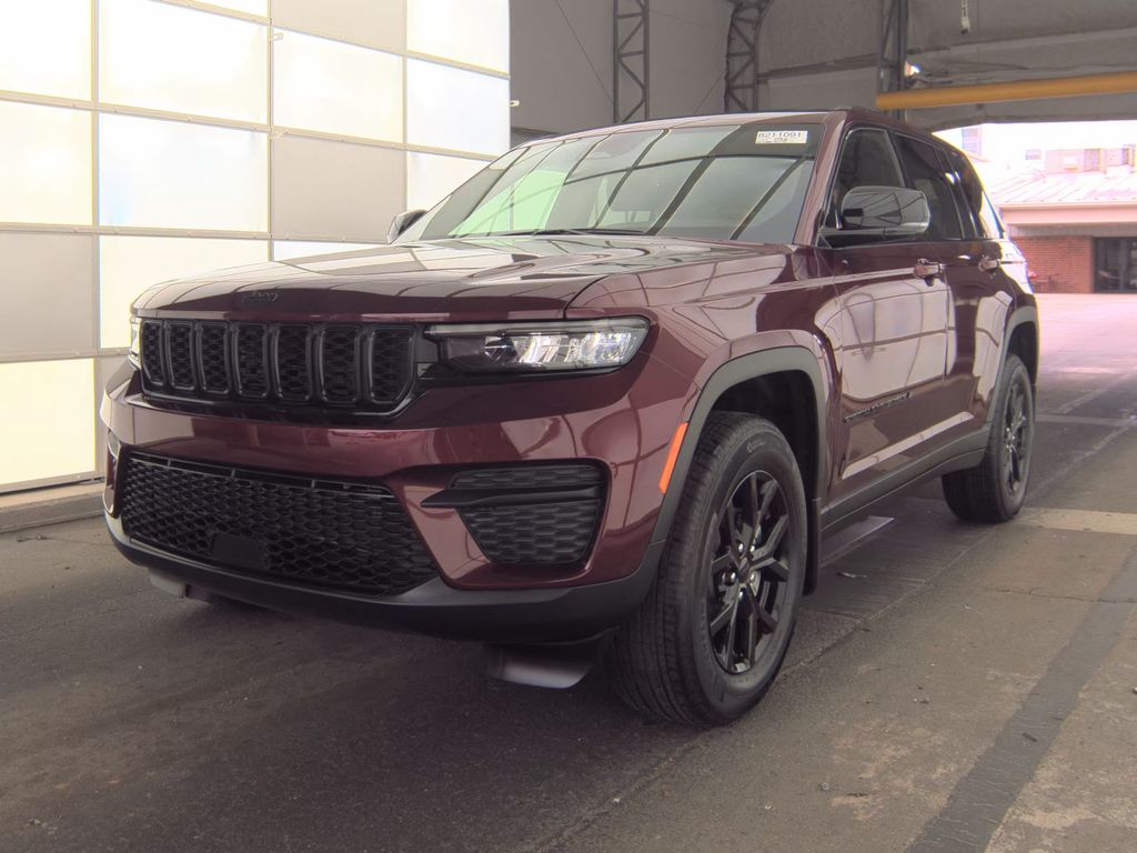 2025 Jeep Grand Cherokee Altitude X photo