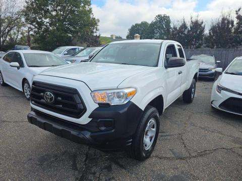 2021 Toyota Tacoma SR photo