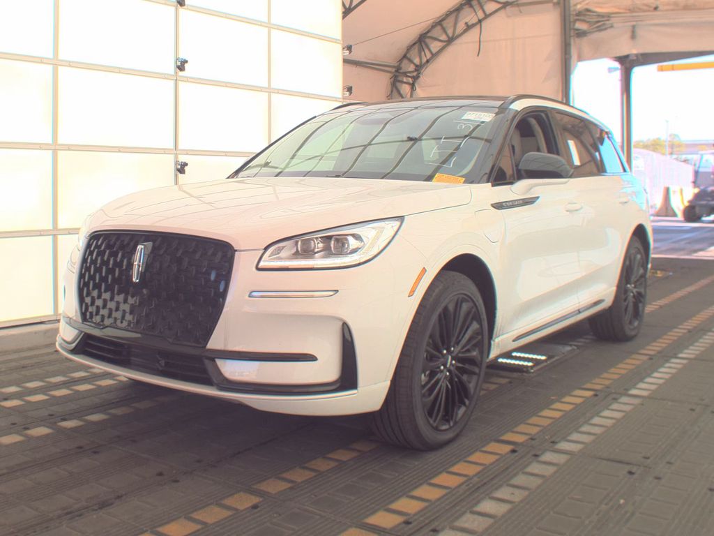 2025 Lincoln Corsair Grand Tour photo