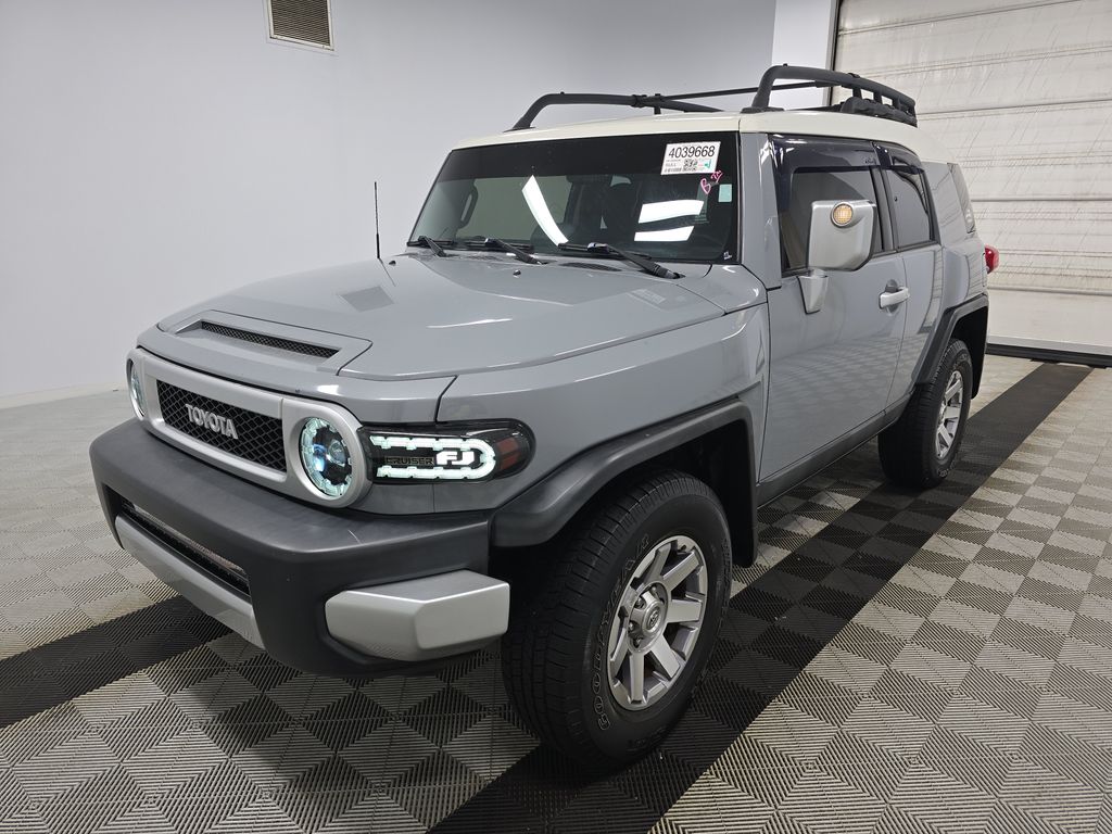 2014 Toyota FJ Cruiser photo