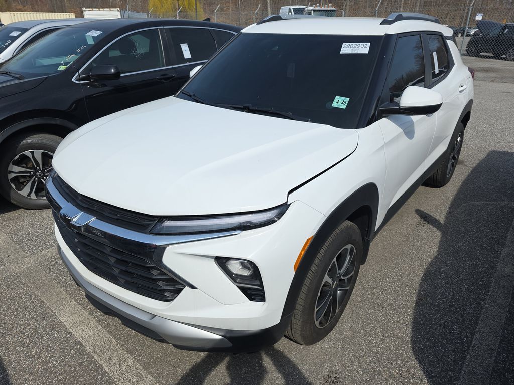 2025 Chevrolet Trailblazer LT photo