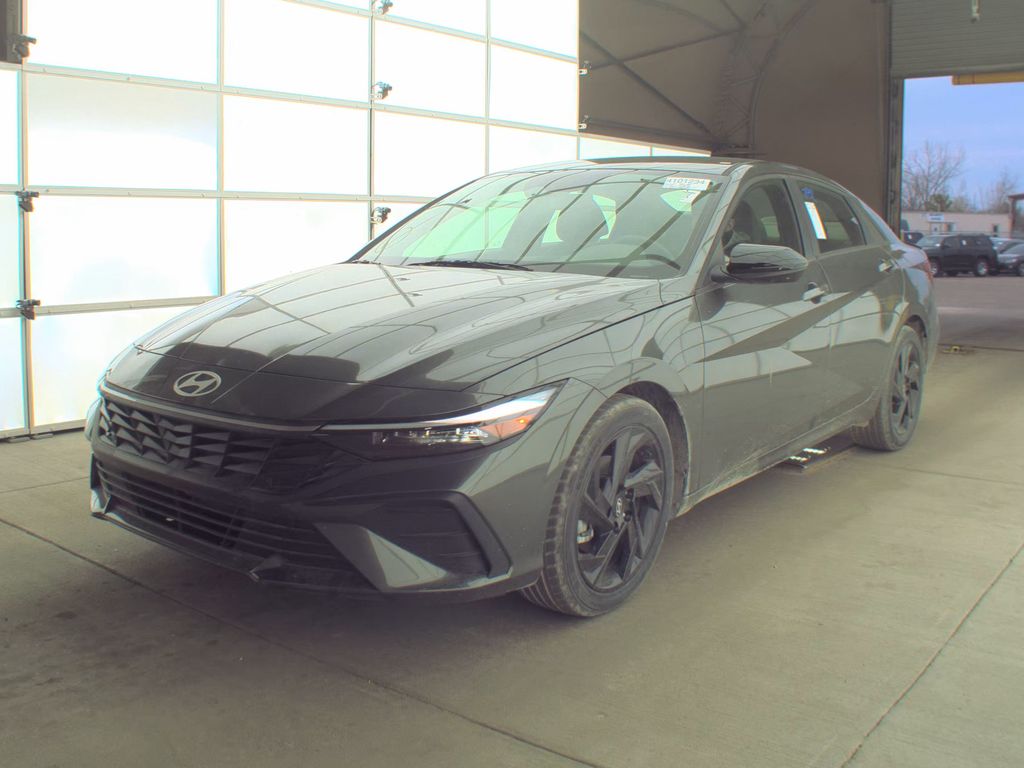 2026 Hyundai Elantra SEL Sport photo
