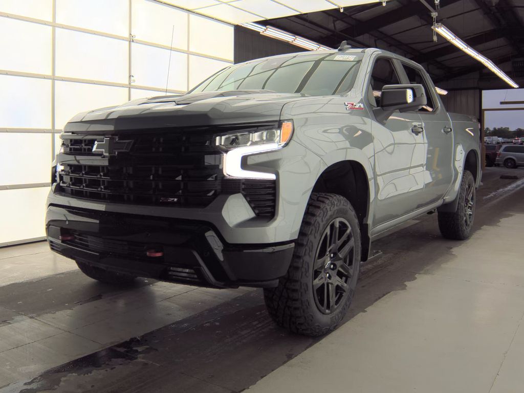 2025 Chevrolet Silverado 1500 LT TRL BOS photo