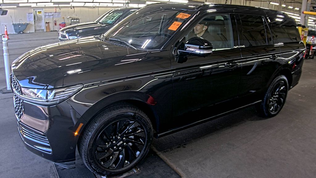 2025 Lincoln Navigator Reserve photo
