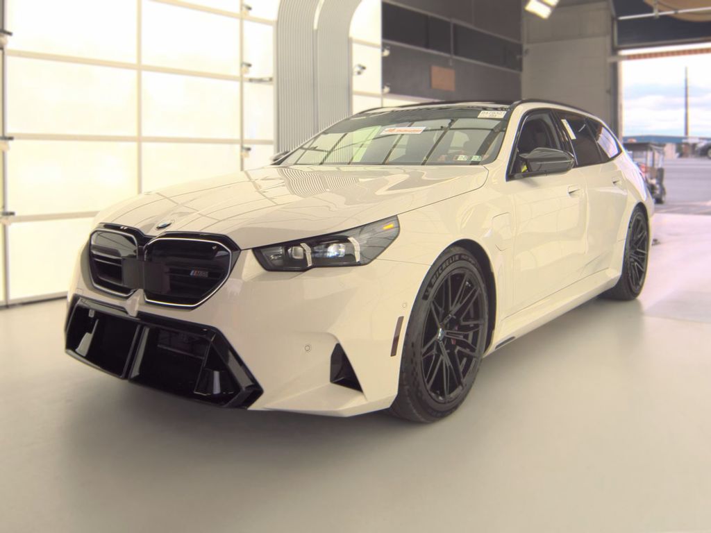 2025 BMW M5 Base photo