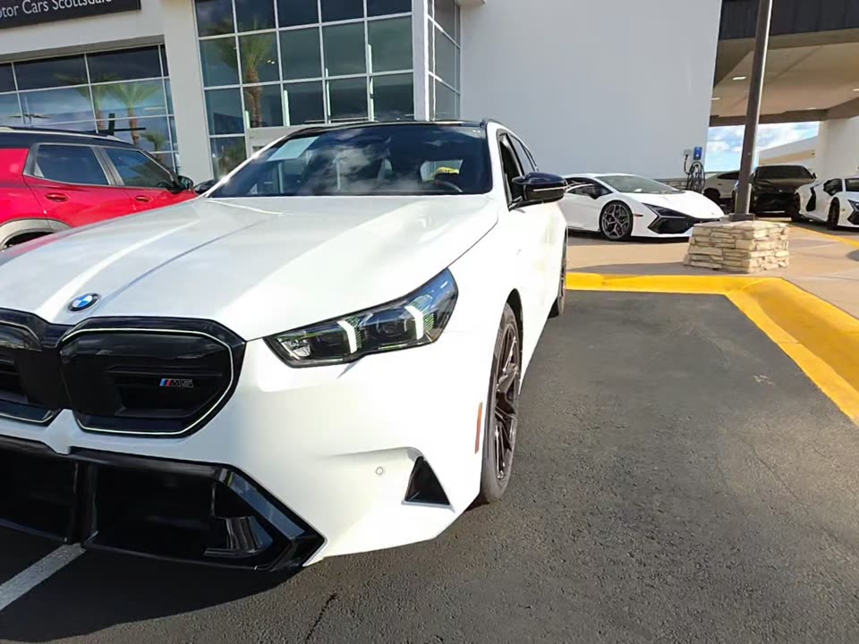 2025 BMW M5 Base photo