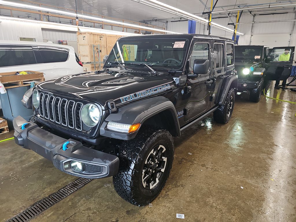 2025 Jeep Wrangler Rubicon photo