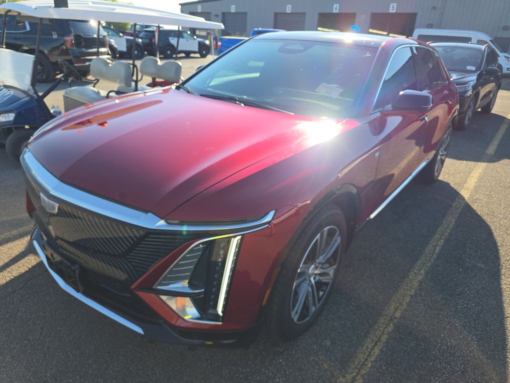 2025 Cadillac Lyriq Luxury 1 photo