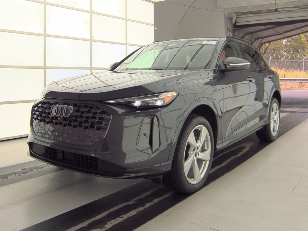 2025 Audi Q5 Premium + photo