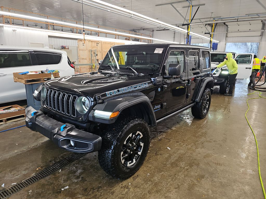 2025 Jeep Wrangler Rubicon photo