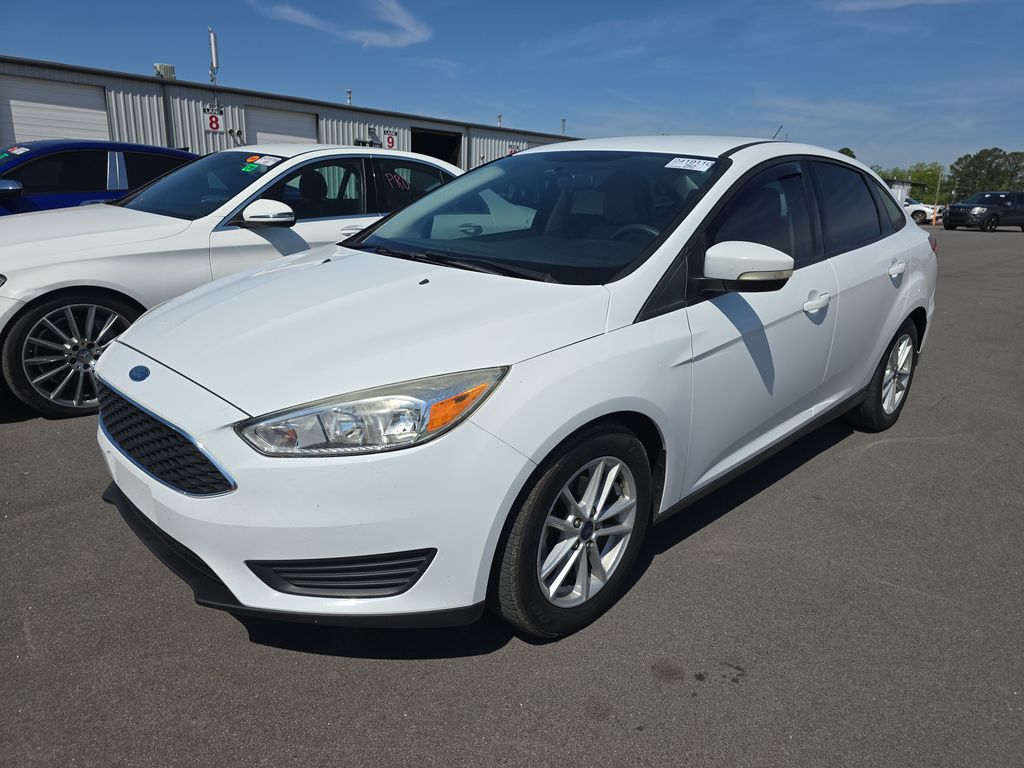 2017 Ford Focus SE photo