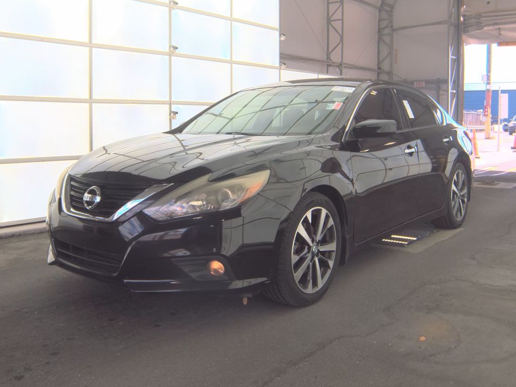 2017 Nissan Altima 2.5 SR photo