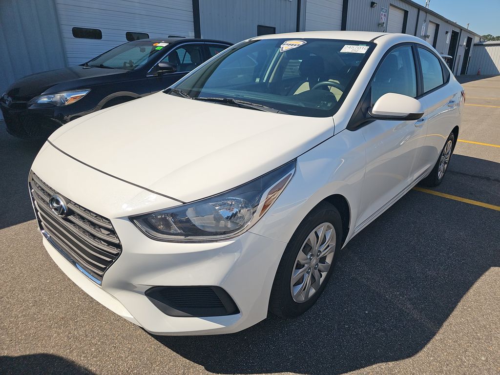 2021 Hyundai Accent SE photo